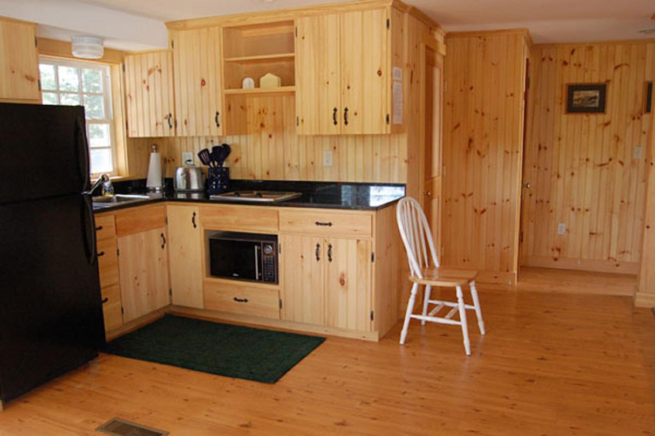 Sebago Lake Lodge & Cottages North Windham Екстериор снимка
