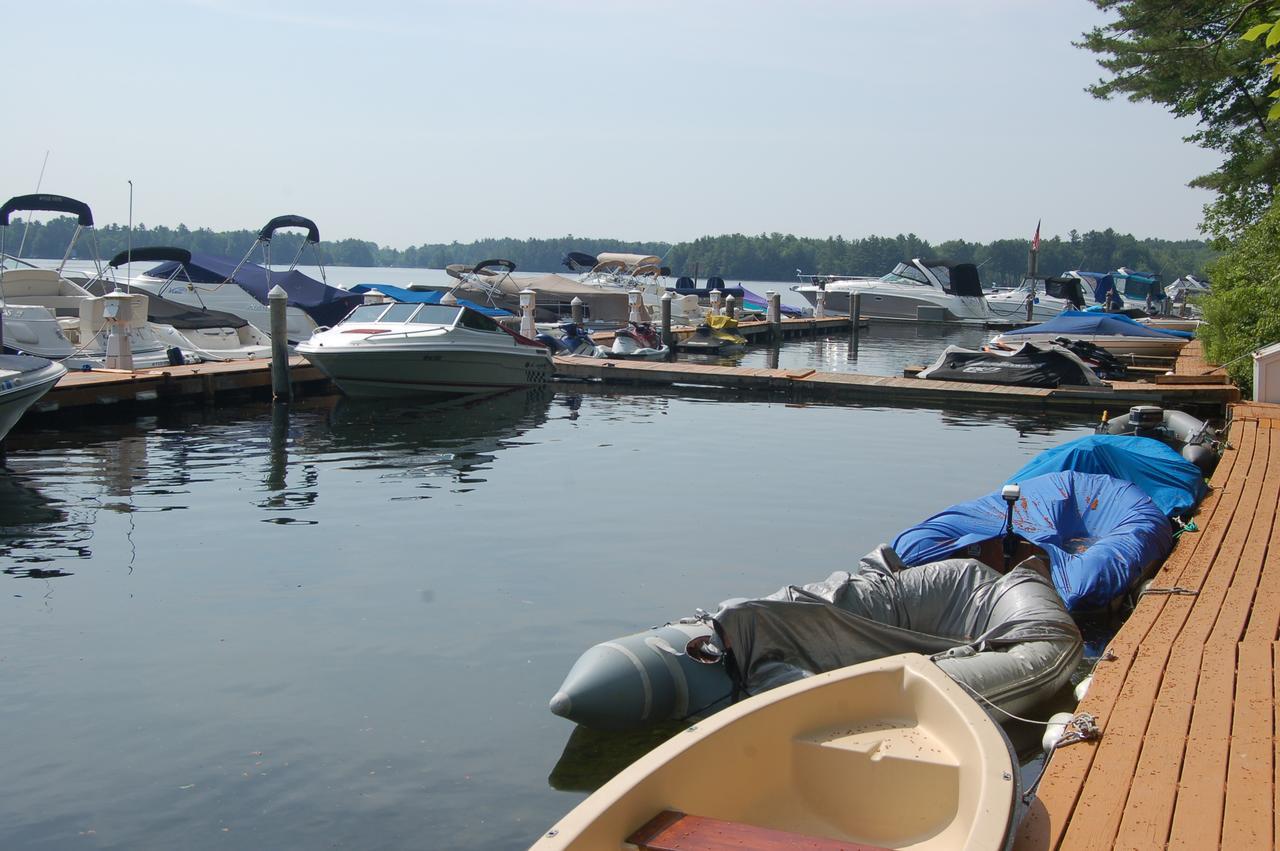 Sebago Lake Lodge & Cottages North Windham Екстериор снимка