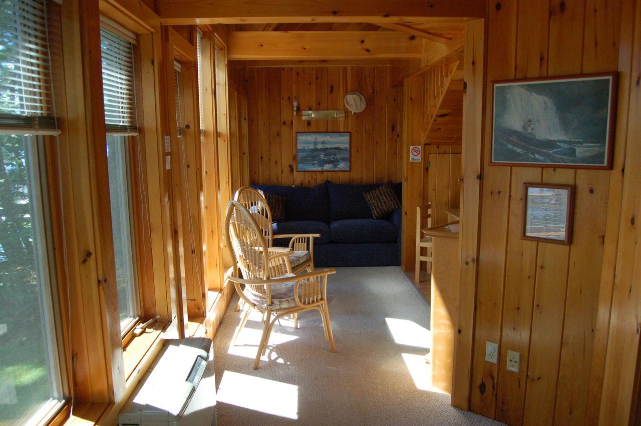 Sebago Lake Lodge & Cottages North Windham Екстериор снимка