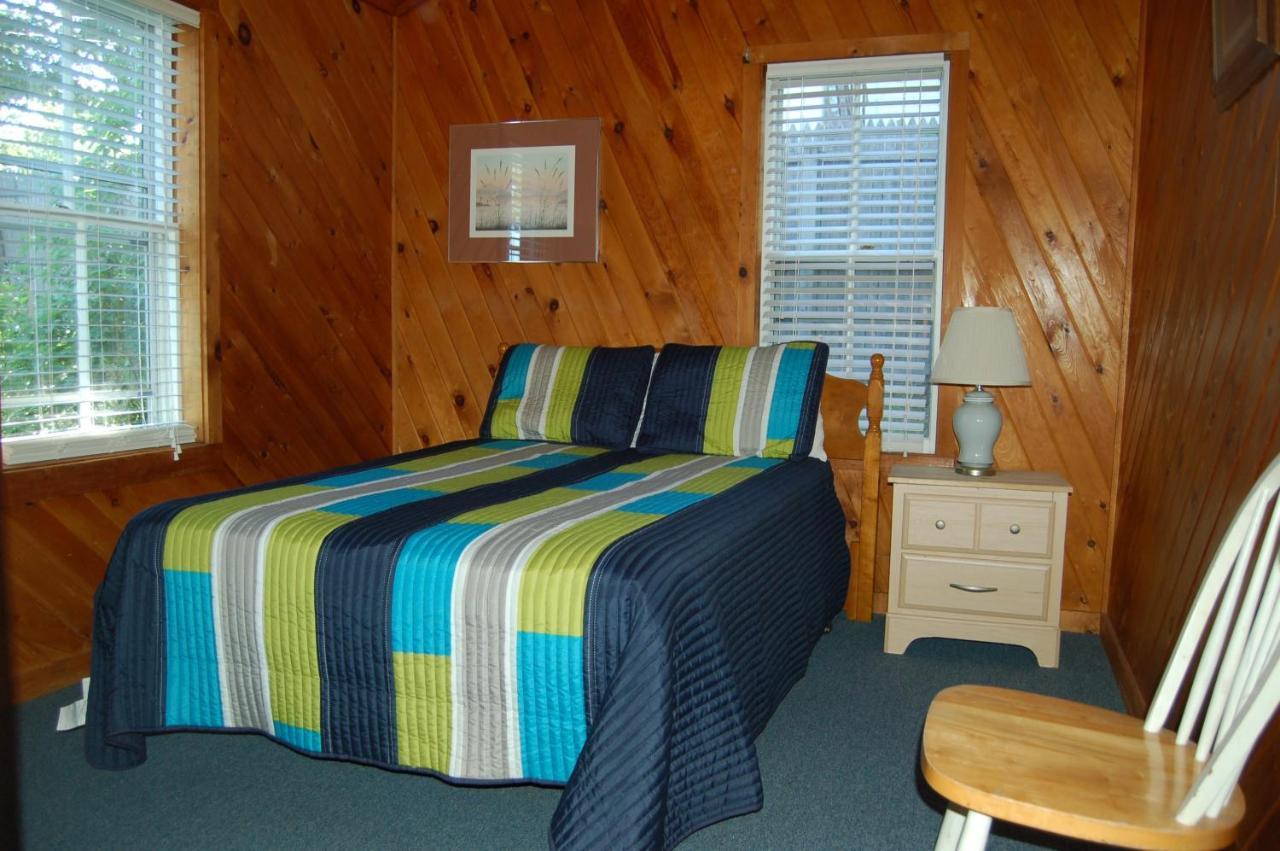 Sebago Lake Lodge & Cottages North Windham Екстериор снимка