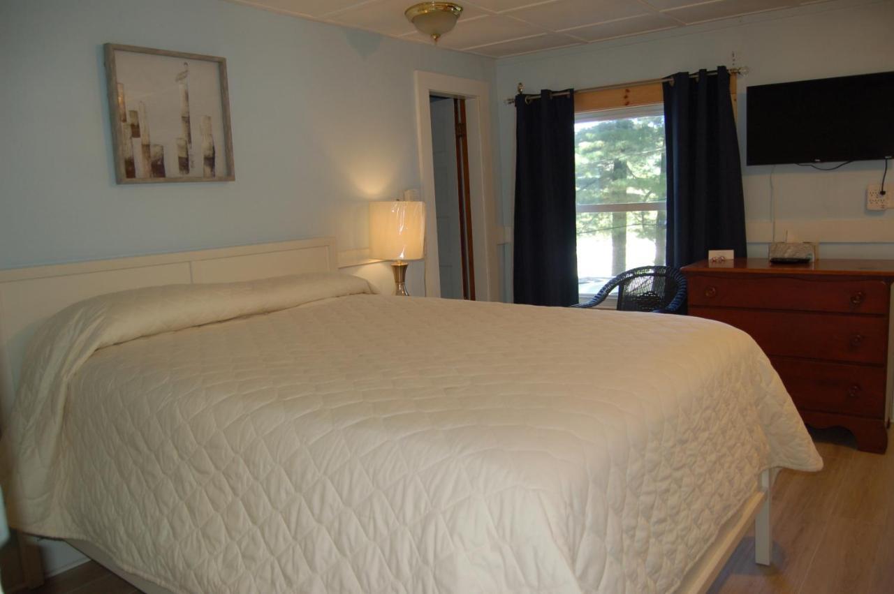 Sebago Lake Lodge & Cottages North Windham Екстериор снимка