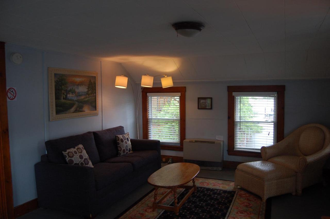 Sebago Lake Lodge & Cottages North Windham Екстериор снимка