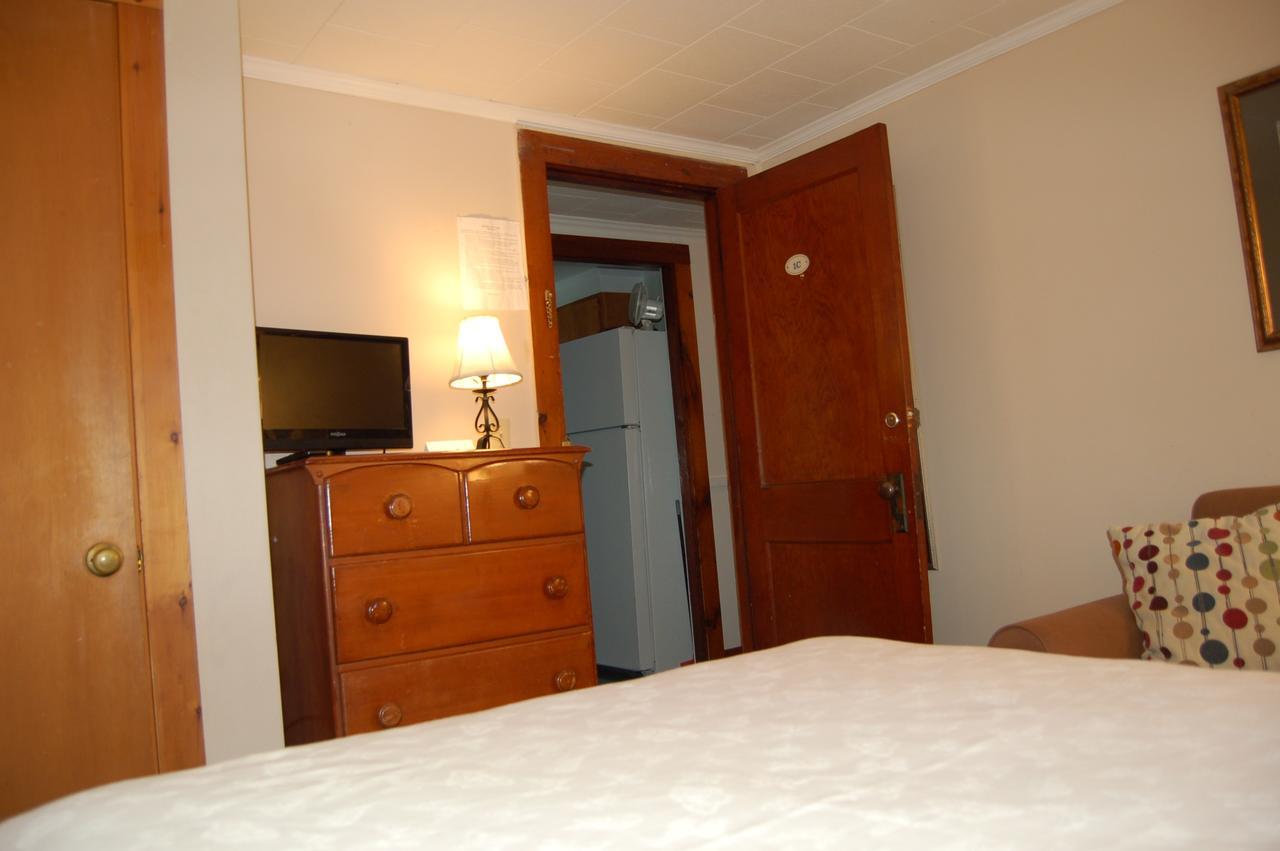 Sebago Lake Lodge & Cottages North Windham Екстериор снимка