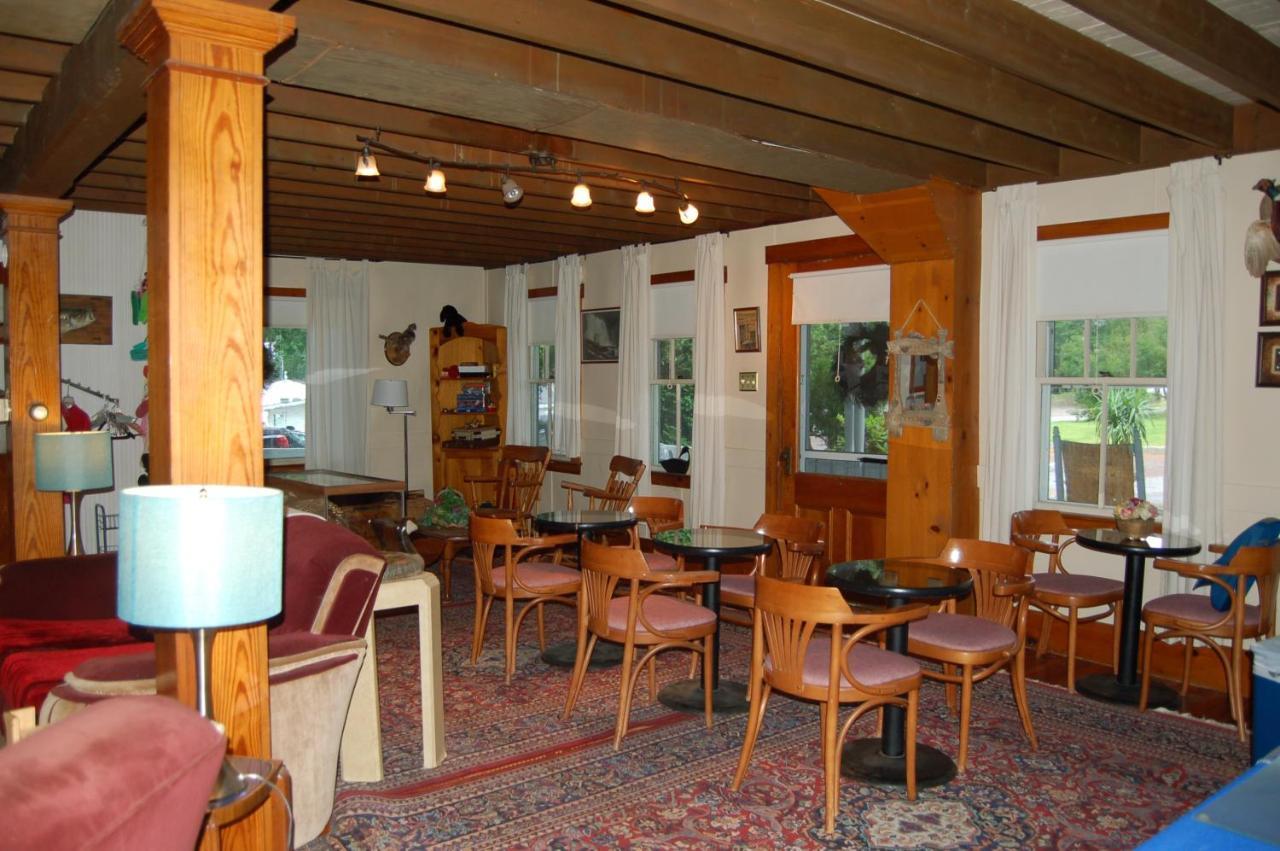 Sebago Lake Lodge & Cottages North Windham Екстериор снимка